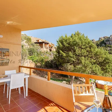 Assenzia Plant Villa